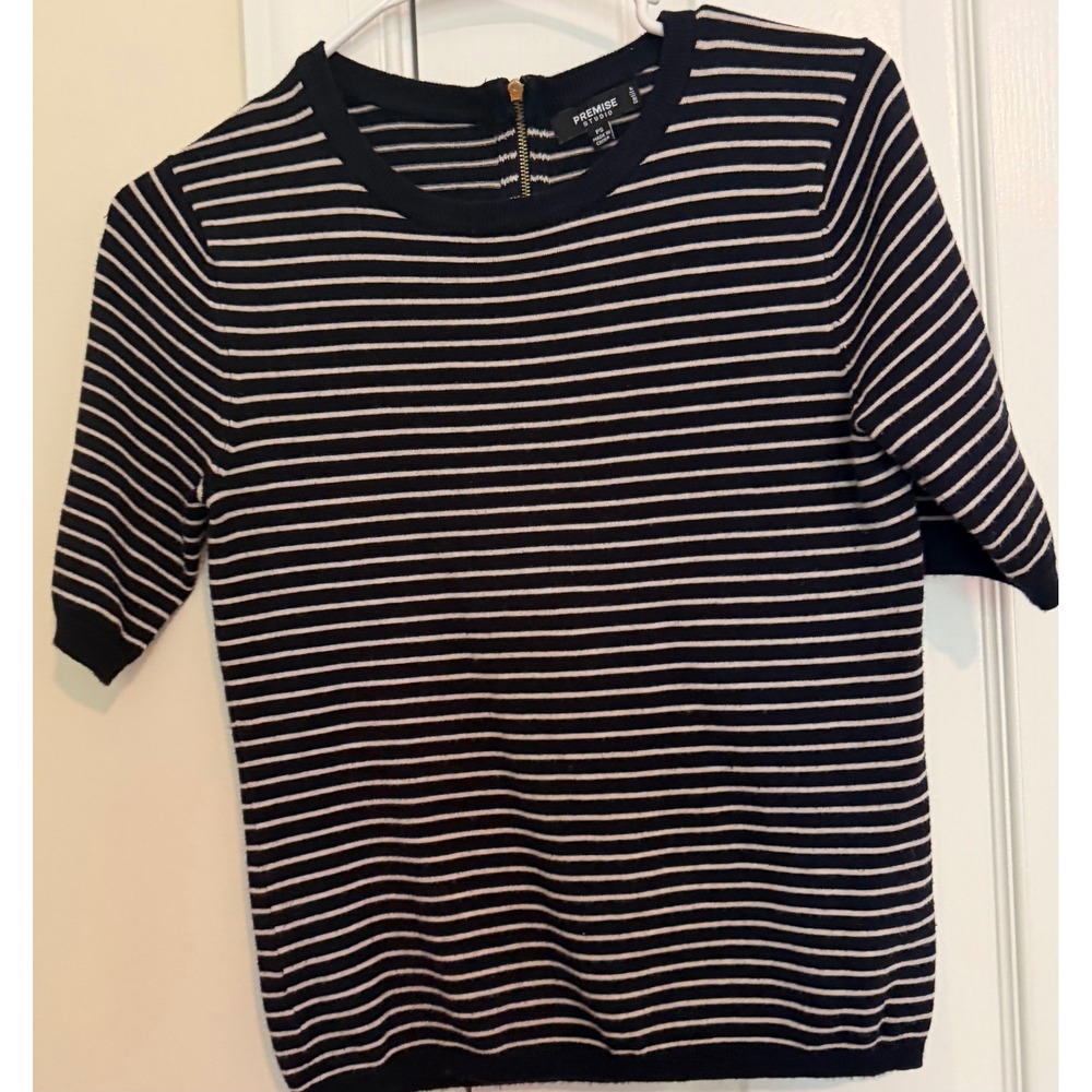 Premise Studio Navy White Striped Short Sleeve Knit Top Back Zipper Petite PS